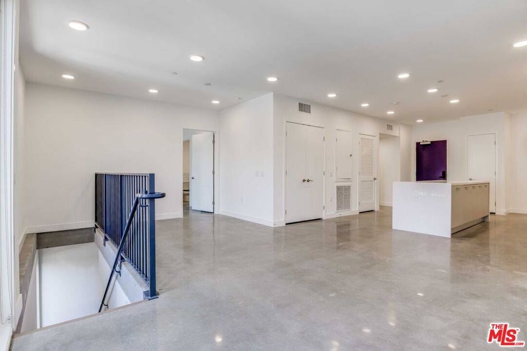 West Hollywood, CA 90046,1250 N Fairfax AVE #311