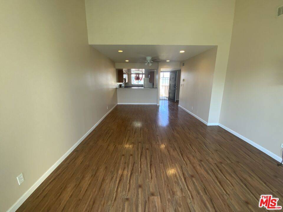 Inglewood, CA 90302,620 W Hyde Park BLVD #309