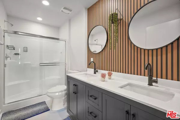 Van Nuys, CA 91405,7250 N Cherry LN