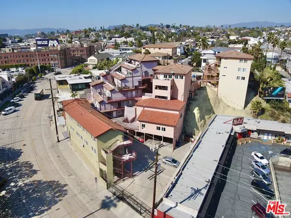 Los Angeles, CA 90012,1111 Sunvue PL