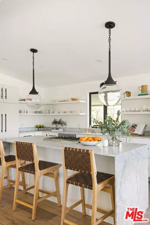 Malibu, CA 91604,29500 Heathercliff Road #14