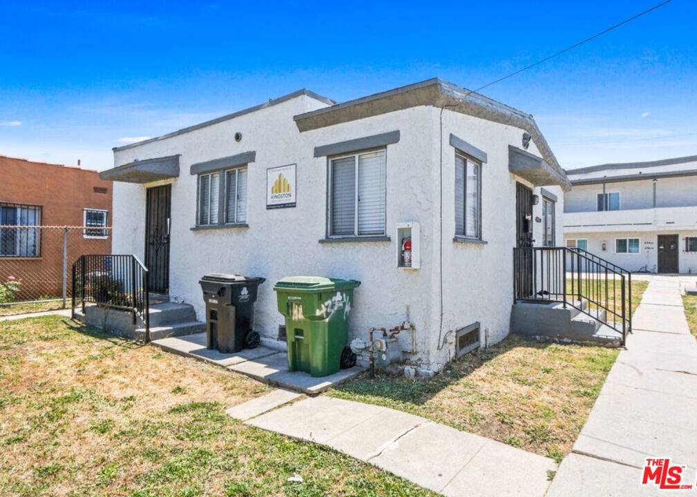 Los Angeles, CA 90003,432 W 107th ST