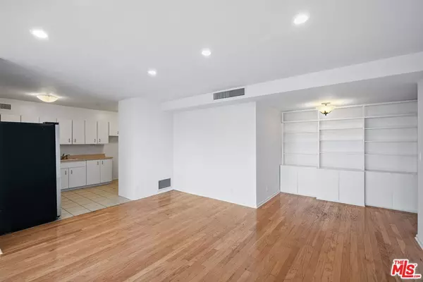 Los Angeles, CA 90024,865 Comstock AVE #11C