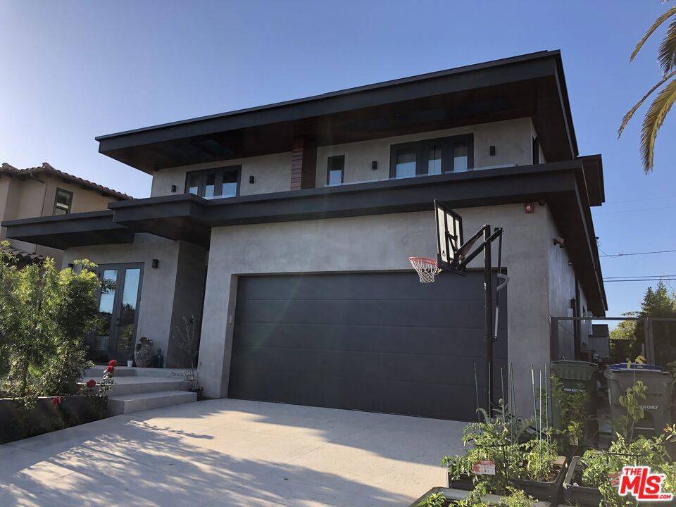1625 18th ST, Manhattan Beach, CA 90266