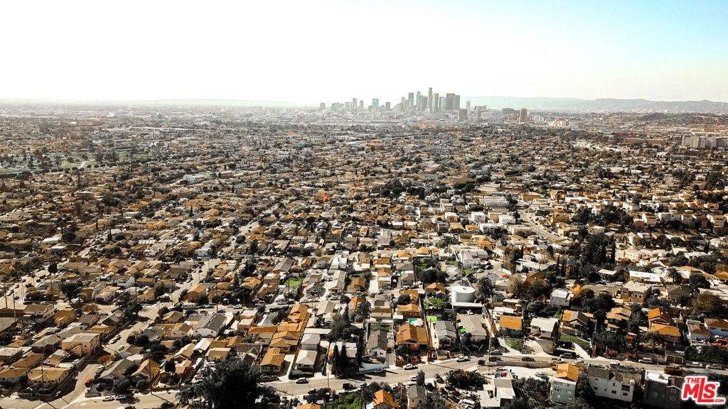 952 N GAGE AVE, Los Angeles, CA 90063