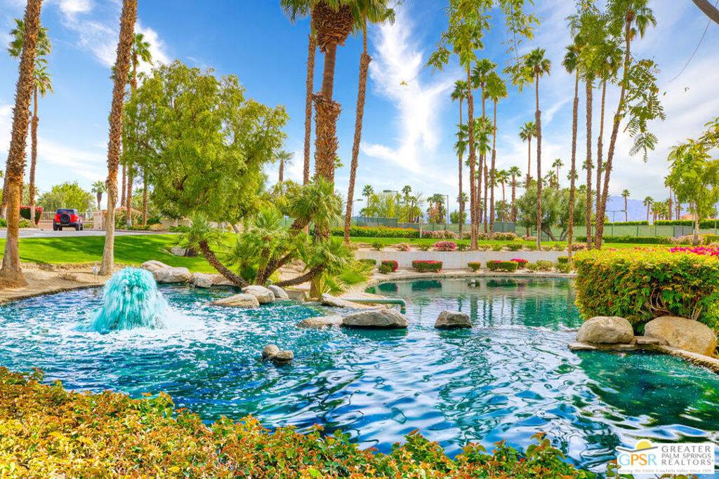 310 Lakewood LN, Palm Desert, CA 92260