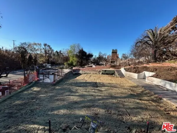 Pacific Palisades, CA 90272,16727 W Sunset BLVD