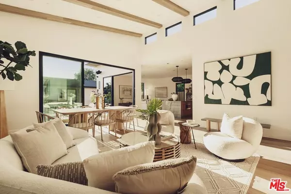 Sherman Oaks, CA 91401,5725 Katherine AVE