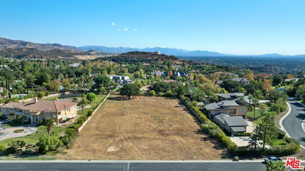 Chatsworth, CA 91311,22682 La Quilla DR