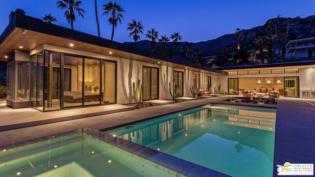 2481 Cahuilla Hills DR, Palm Springs, CA 92264