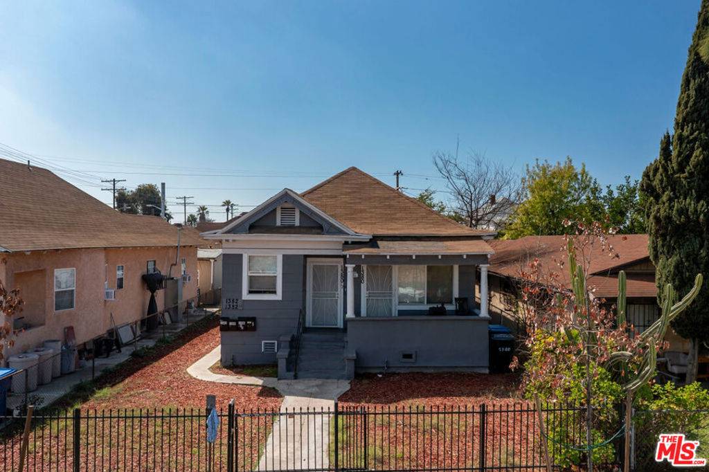 Los Angeles, CA 90011,1380 E 22nd ST