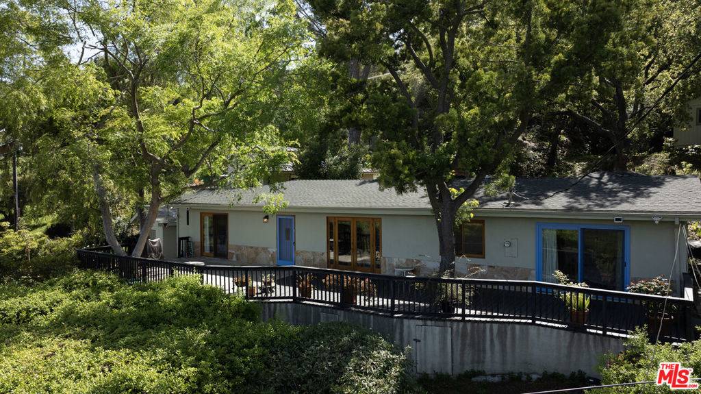1129 Fernwood Pacific DR, Topanga, CA 90290