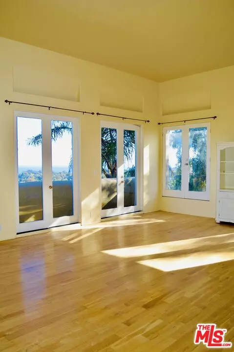 Malibu, CA 90265,28811 Pacific Coast HWY