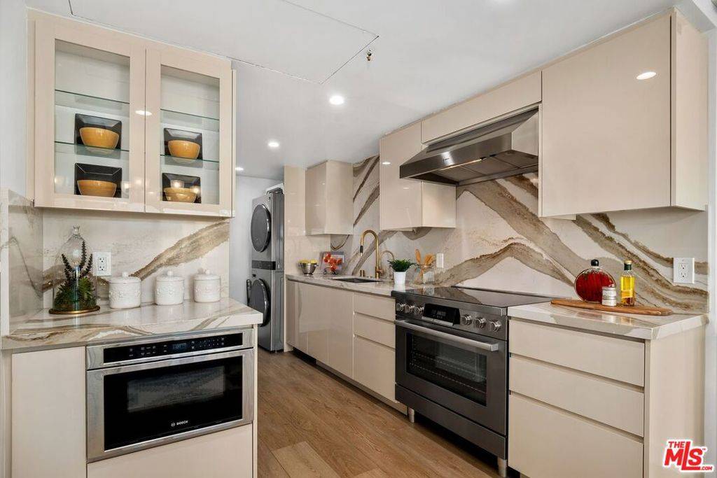 10450 Wilshire BLVD #5F, Los Angeles, CA 90024