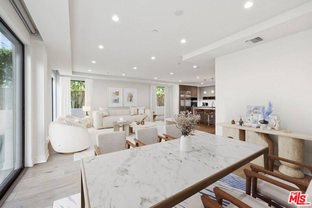 Los Angeles, CA 90069,725 N Croft AVE #309