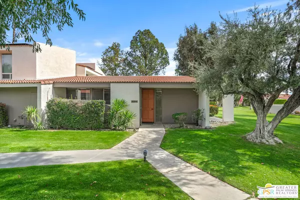 2537 N Whitewater Club DR #C, Palm Springs, CA 92262