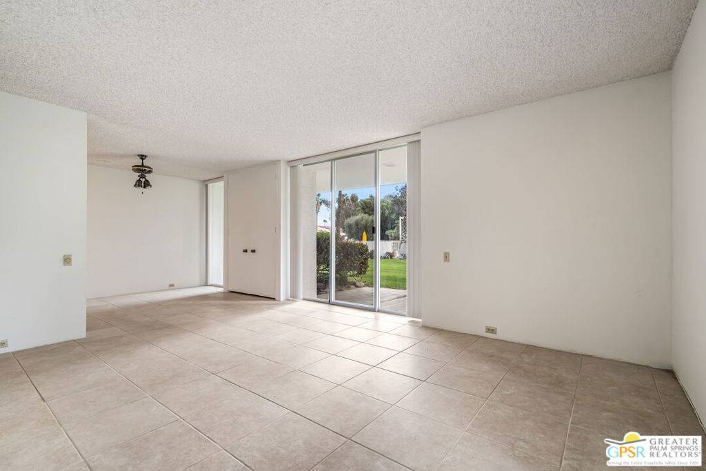Palm Springs, CA 92262,2537 N Whitewater Club DR #C