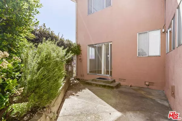 Oakland, CA 94602,3800 Greenwood AVE