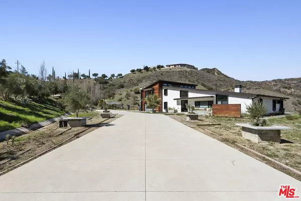 Agoura Hills, CA 91301,31830 Lobo Canyon
