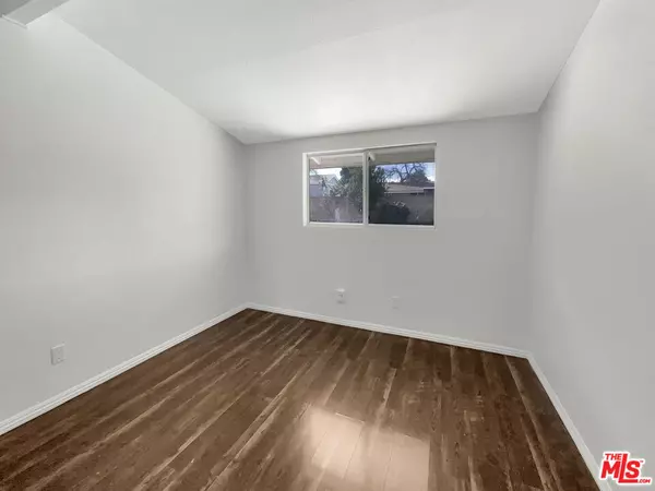 Northridge, CA 91324,8755 Penfield AVE