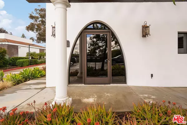 Claremont, CA 91711,1000 W Foothill BLVD #C