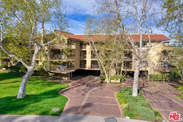 Glendale, CA 91208,3481 Stancrest DR #118