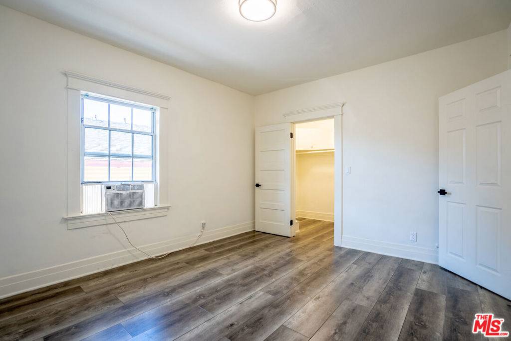 Los Angeles, CA 90006,1807 S Bonnie Brae ST