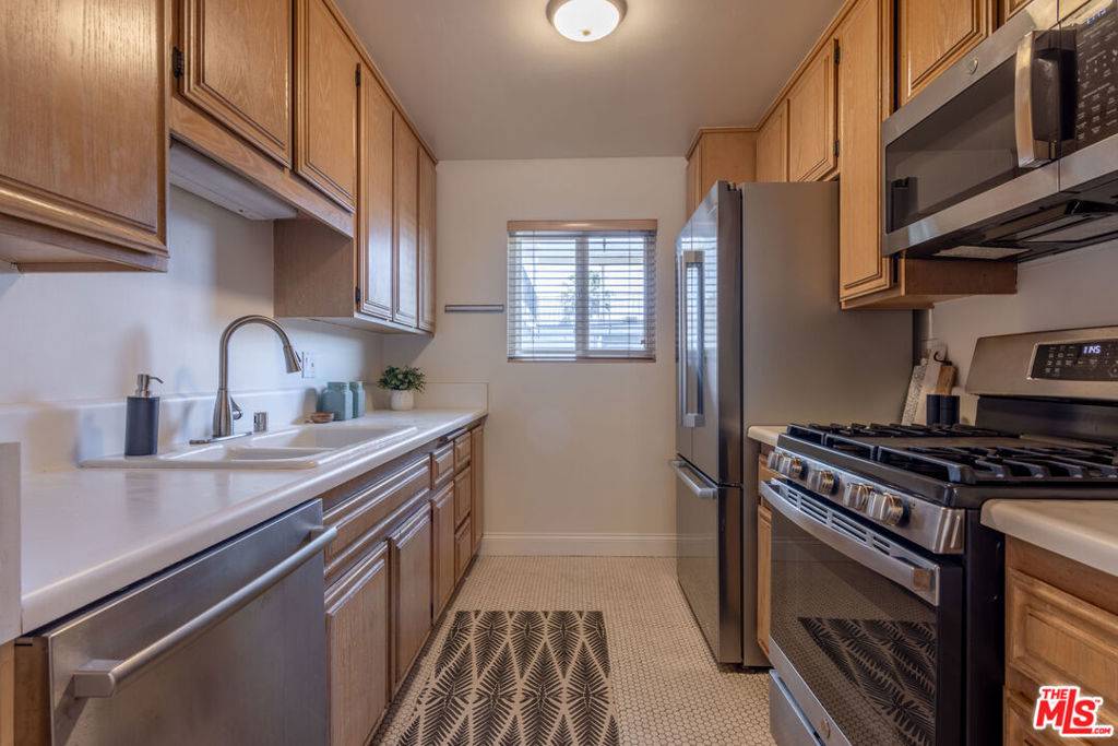 Los Angeles, CA 90026,1707 Micheltorena ST #314