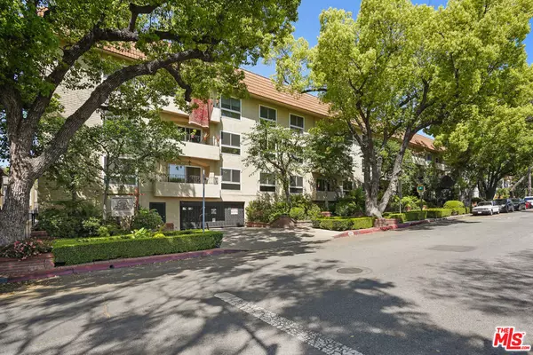West Hollywood, CA 90069,1203 N Sweetzer AVE #116