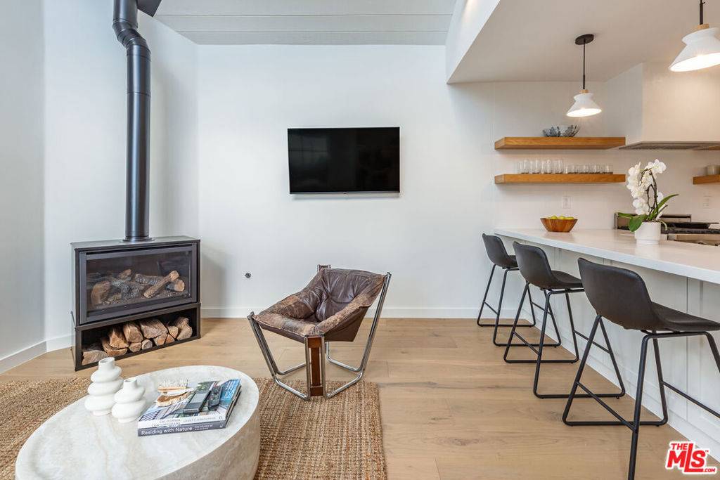 Malibu, CA 90265,29233 Heathercliff RD #2