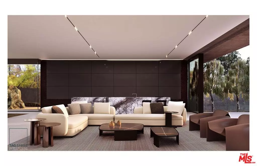Beverly Hills, CA 90210,625 N Rodeo DR