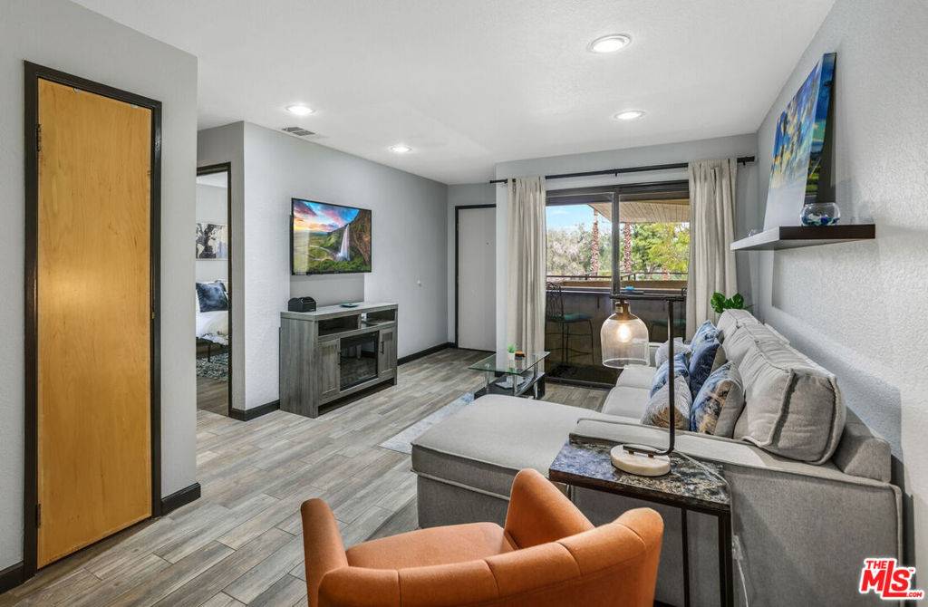 Palm Springs, CA 92262,751 N Los Felices CIR #212