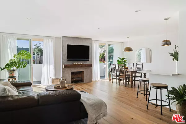 6425 Green Valley CIR #100, Culver City, CA 90230