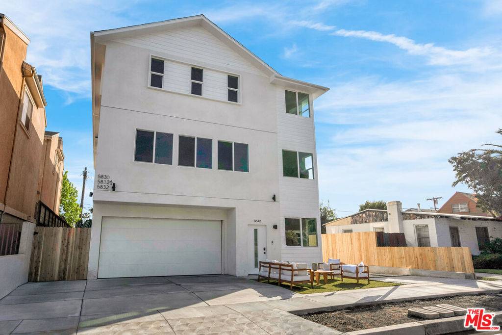 Culver City, CA 90034,5832 David AVE #3