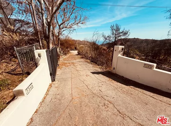 Topanga, CA 90290,2566 Tuna Canyon RD