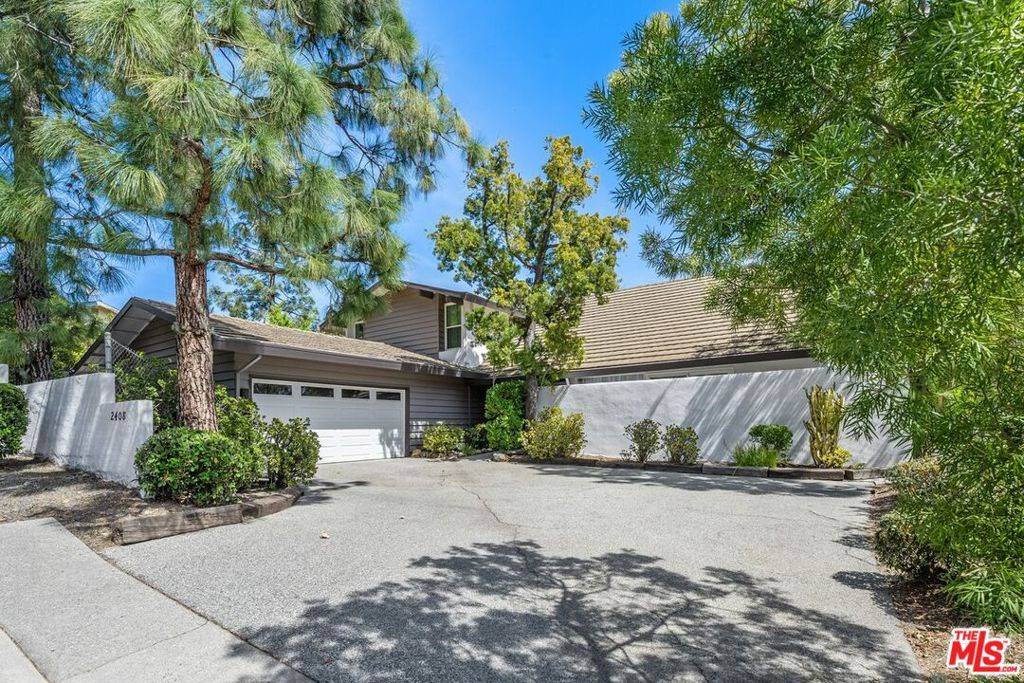 2408 Banyan DR, Los Angeles, CA 90049