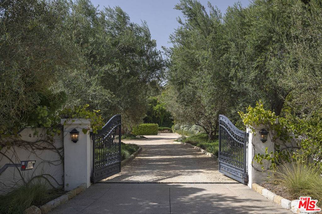Santa Barbara, CA 93110,4110 Creciente DR