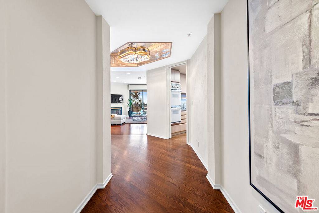 Los Angeles, CA 90024,10490 Wilshire BLVD #603