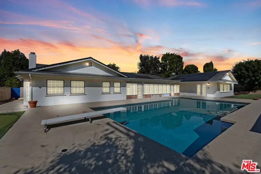 9612 Texhoma AVE, Northridge, CA 91325