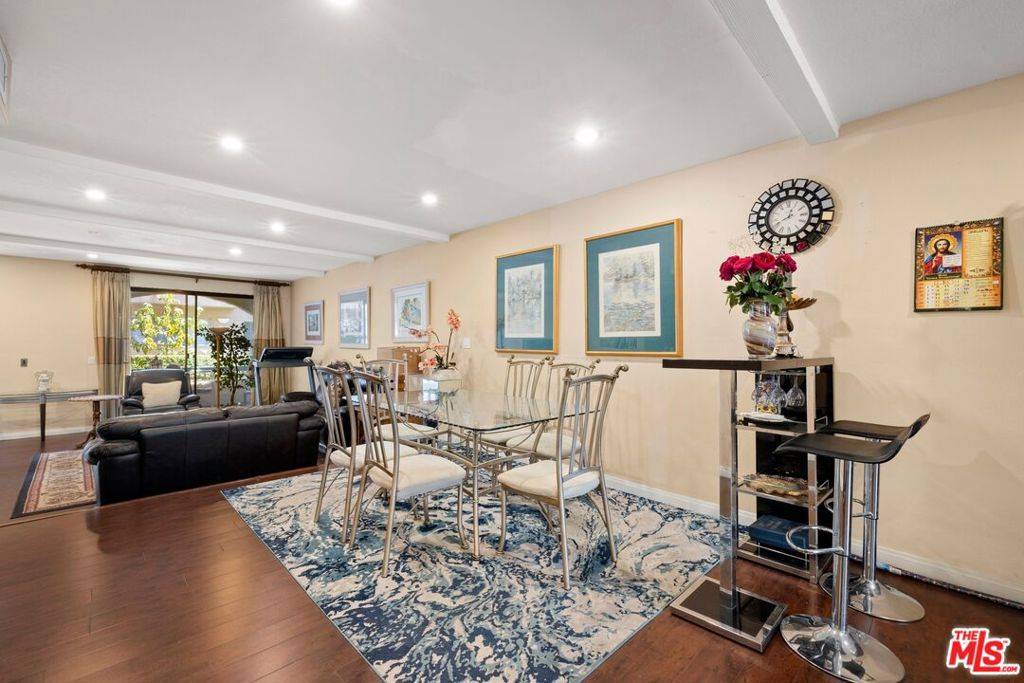 Encino, CA 91316,17832 Margate ST