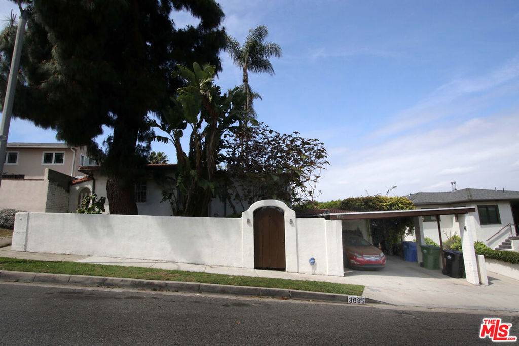 View Park, CA 90008,3685 Northland DR