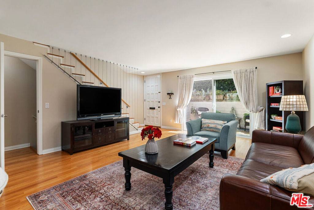 2428 28th ST #10, Santa Monica, CA 90405