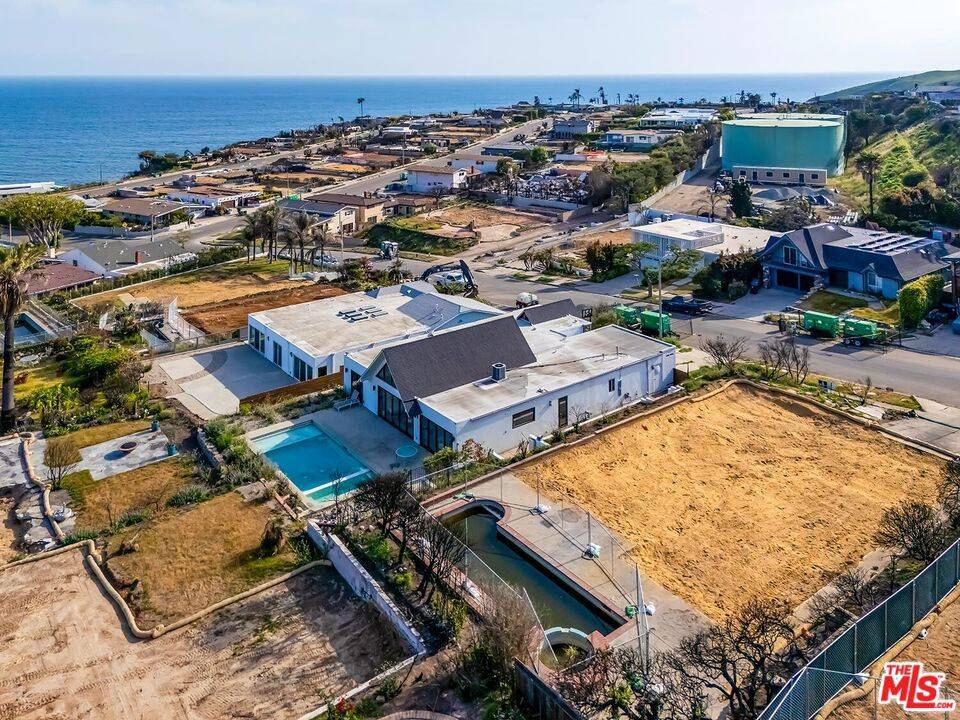 Malibu, CA 90265,3808 Castlerock RD
