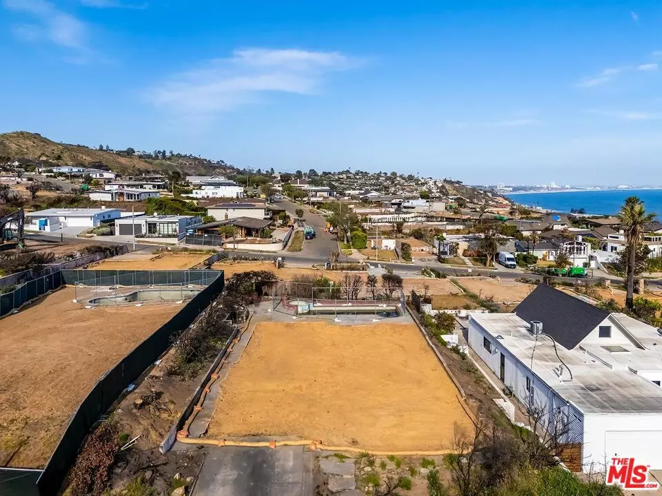 Malibu, CA 90265,3808 Castlerock RD