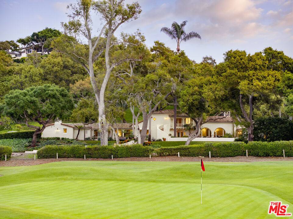 4045 Lago DR, Santa Barbara, CA 93110
