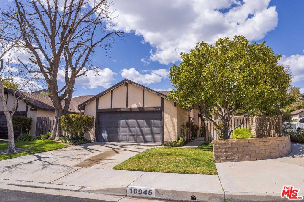 16945 Minter CT, Canyon Country, CA 91387