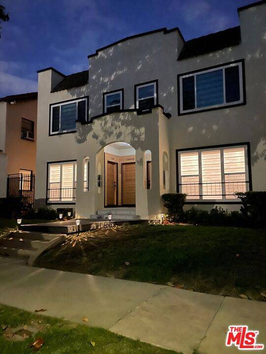 Los Angeles, CA 90019,1268 S Citrus AVE