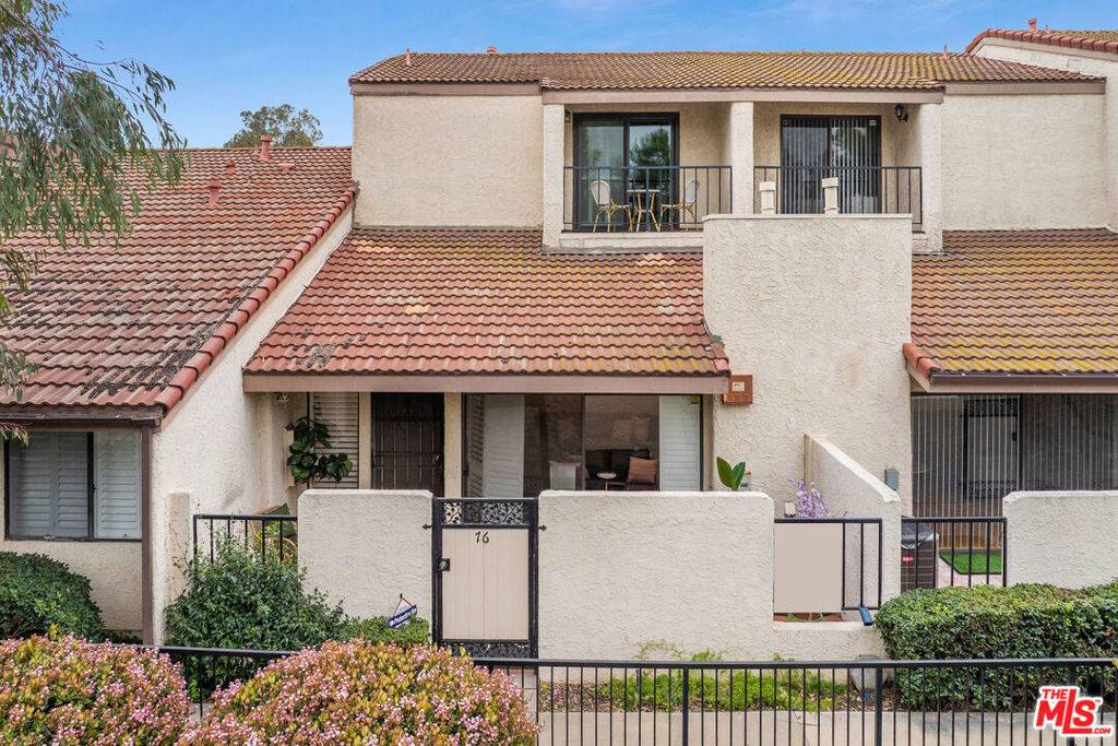 18120 Oxnard ST #76, Tarzana, CA 91356