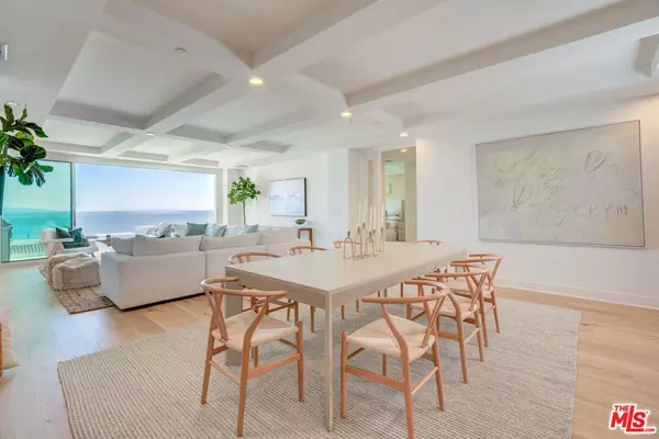 Pacific Palisades, CA 90272,17325 Castellammare DR #405