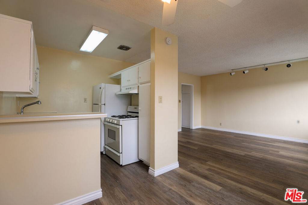 1295 FEDERAL AVE #21, Los Angeles, CA 90025